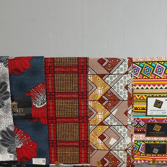 High quality 100% Africa print cotton fabric. Each Africa - Picture 3 of 16